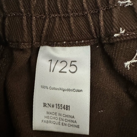 Simple society shorts - Picture 6 of 6